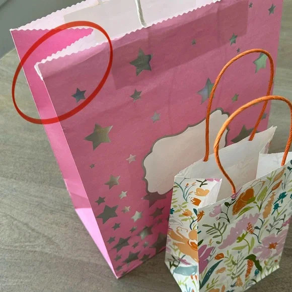 Set of 8 Colorful Gift Bags - Birthday / Celebration /Spring Summer /Polka Dots - Picture 11 of 16